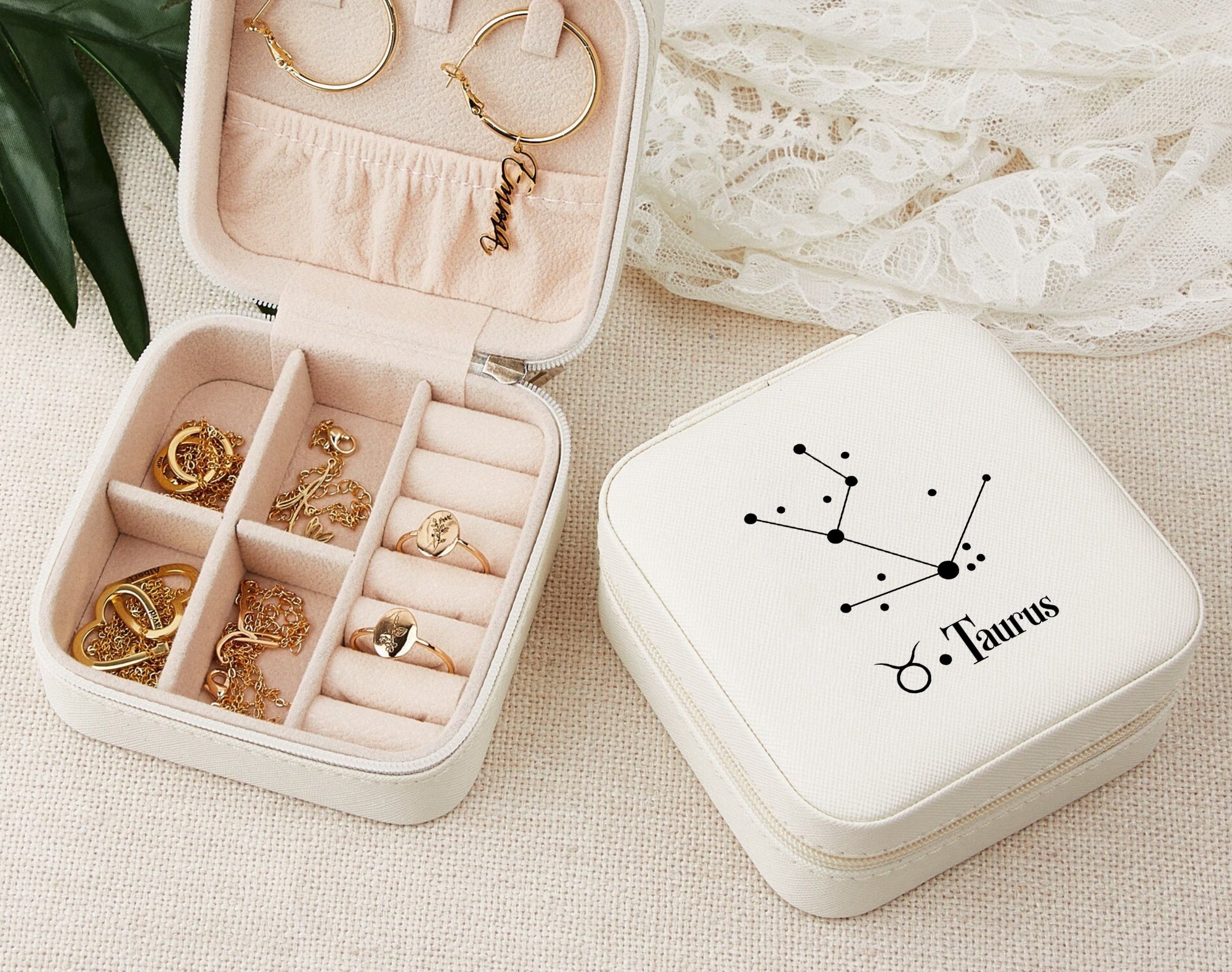 Engraved Jewelry Box Travel, Preppy Jewelry Box, Customized Jewelry Box, Travel Jewelry Box, Custom Jewelry Box Travel, Groovy Jewerly Box